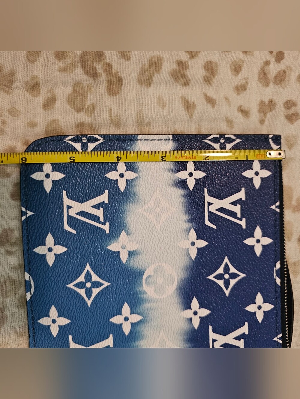 Louis Vuitton Escale Wristlet Pouch💙 - Picture 8 of 8
